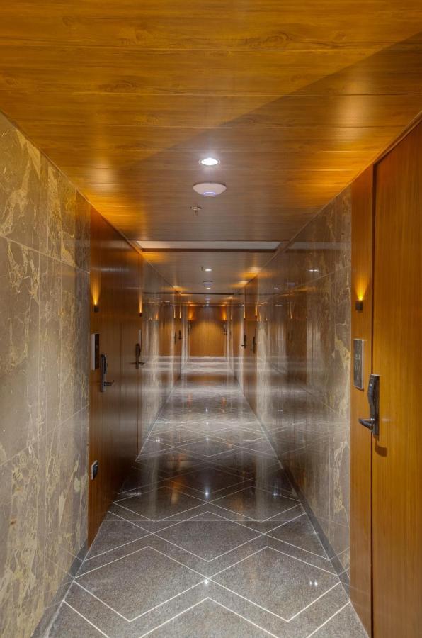 Hotel Diamond 26 Surat Exterior photo