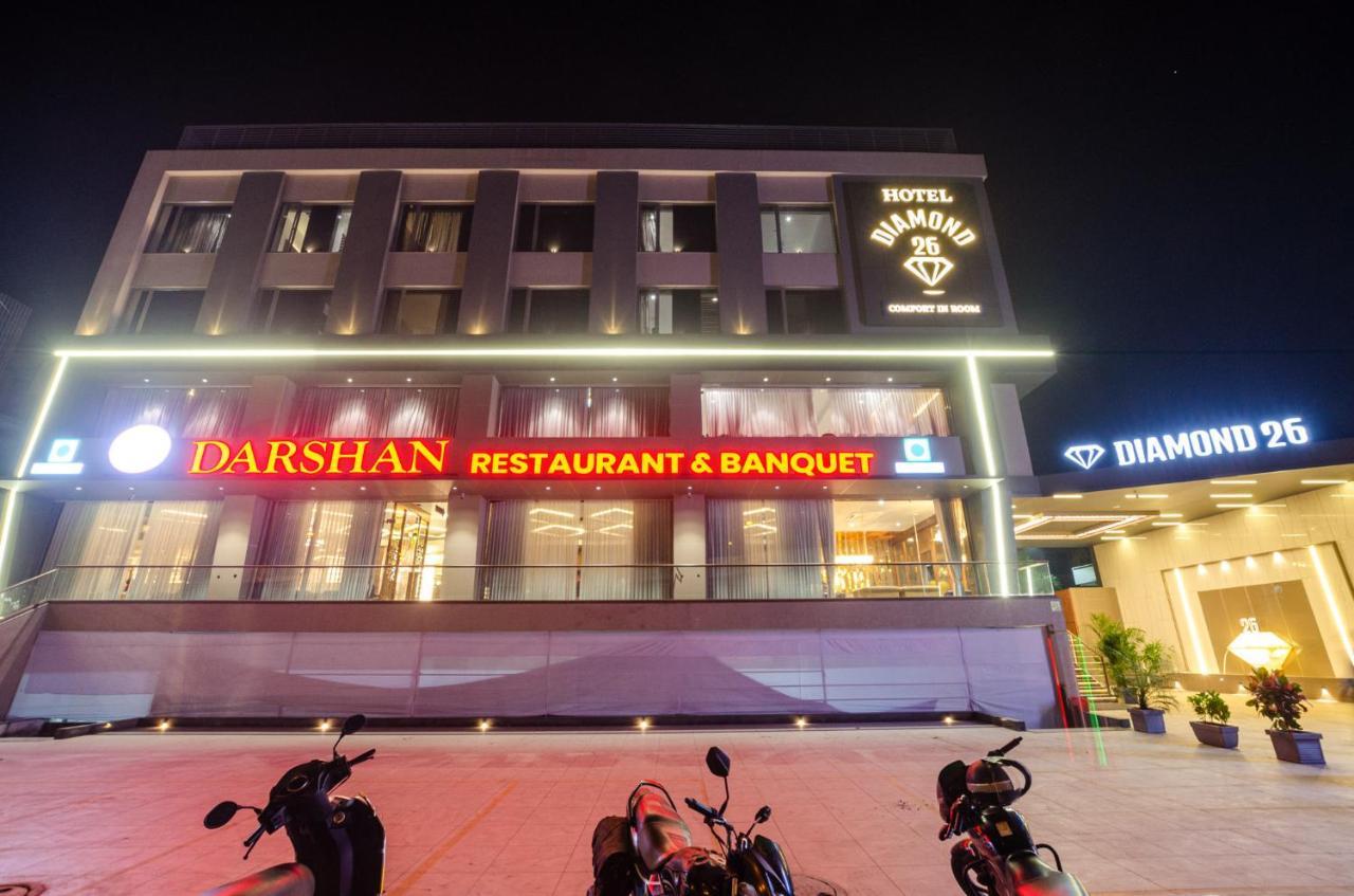 Hotel Diamond 26 Surat Exterior photo